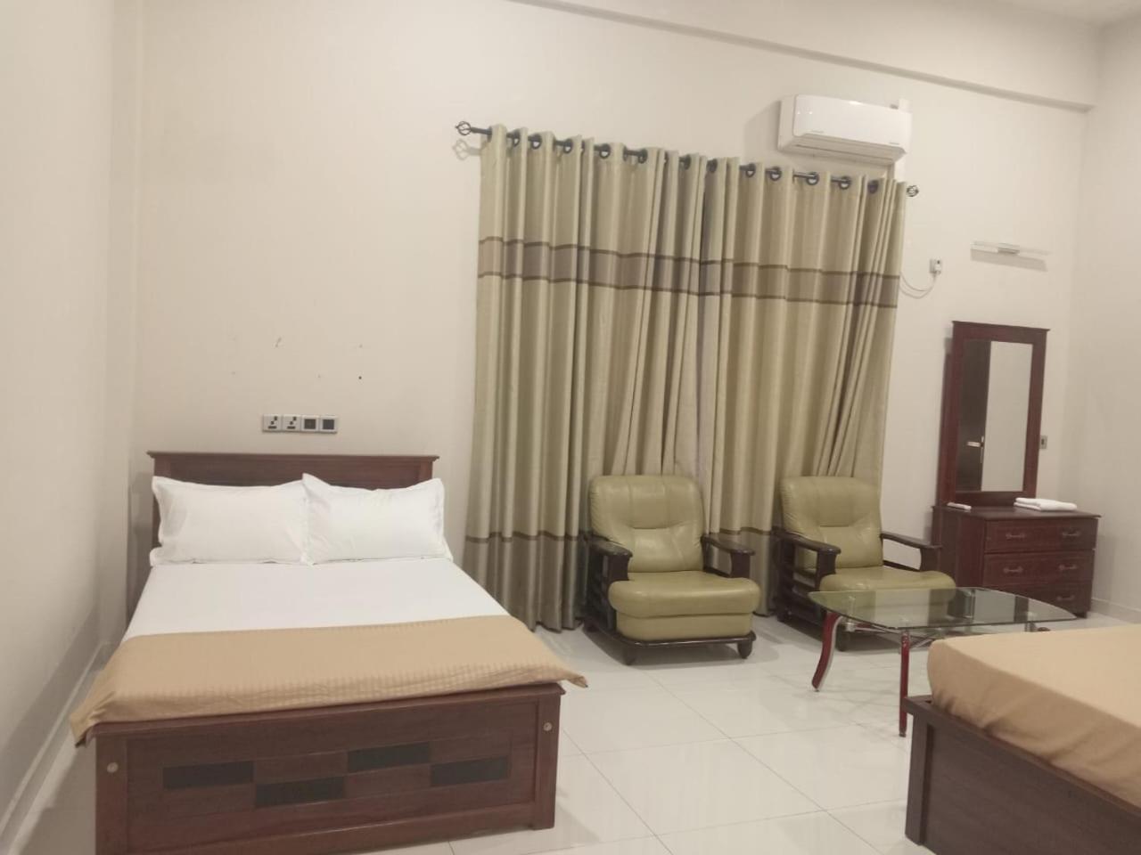 Thalangama Lakeview Lodge Battaramulla Ngoại thất bức ảnh