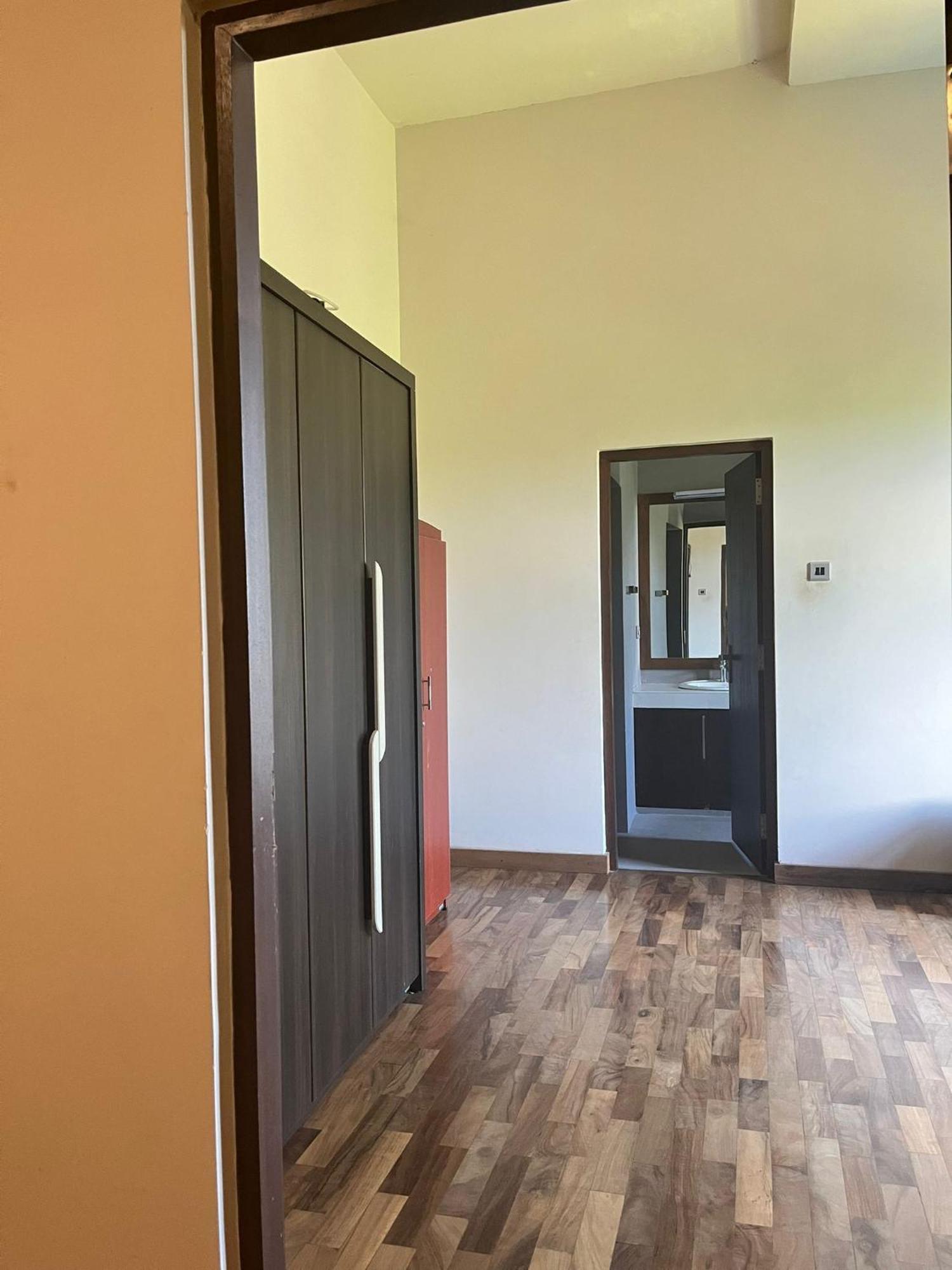 Thalangama Lakeview Lodge Battaramulla Ngoại thất bức ảnh