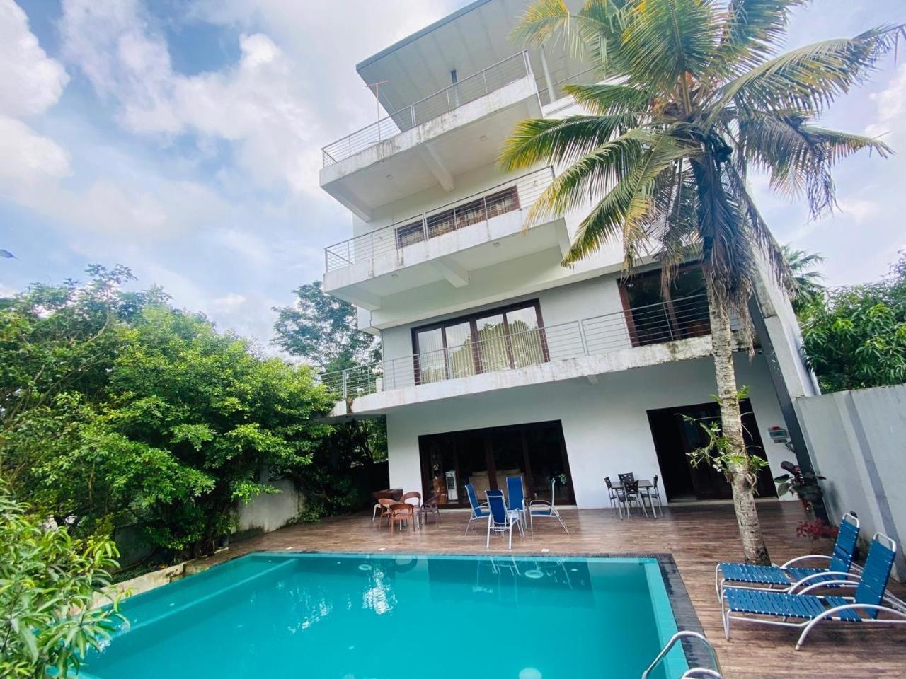 Thalangama Lakeview Lodge Battaramulla Ngoại thất bức ảnh